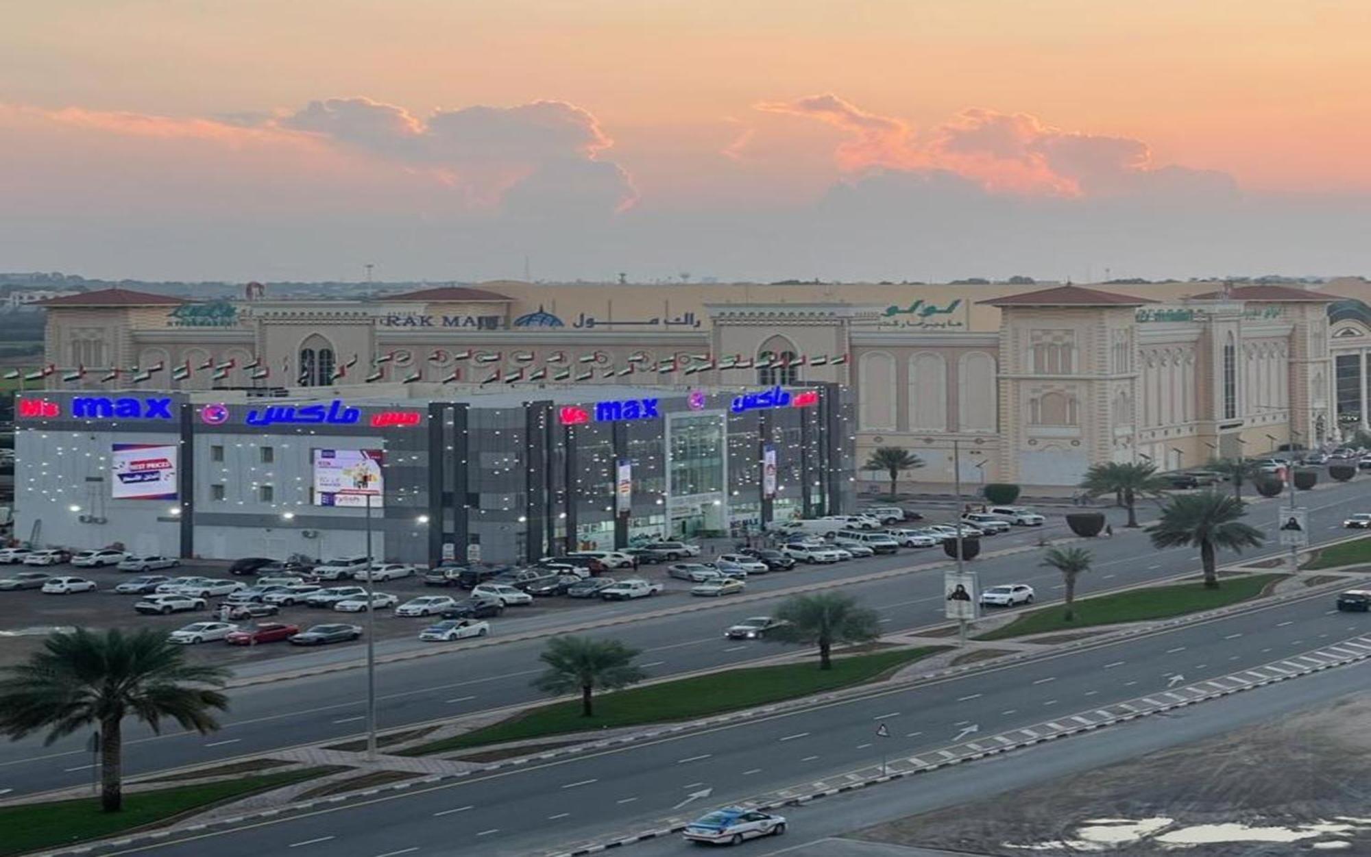 Grand Pj Hotel Ras al-Khaimah Ngoại thất bức ảnh