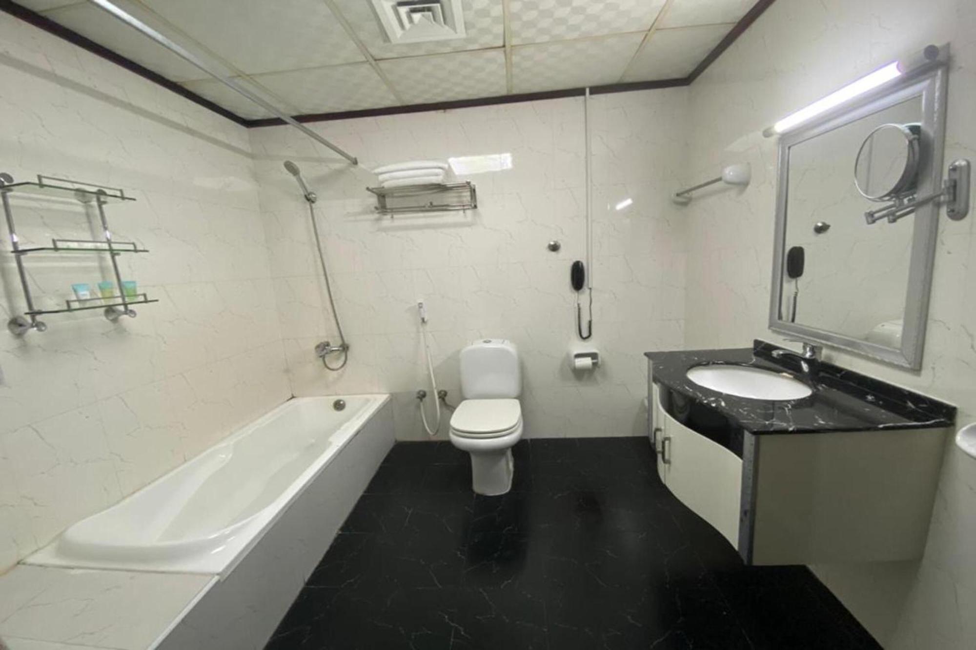 Grand Pj Hotel Ras al-Khaimah Phòng bức ảnh